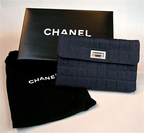 red chanel purse clutch|Chanel denim clutch.